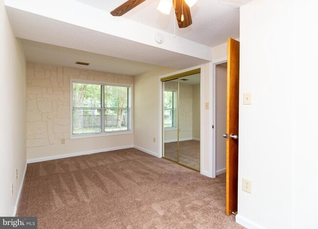 Building Photo - 14175 Spring Branch Dr