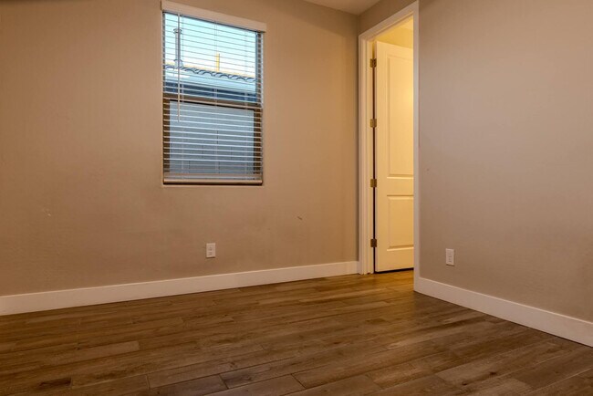 Building Photo - 9701 E Spiral Ave