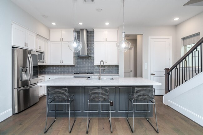 Building Photo - 1303 Edwinstowe Trl