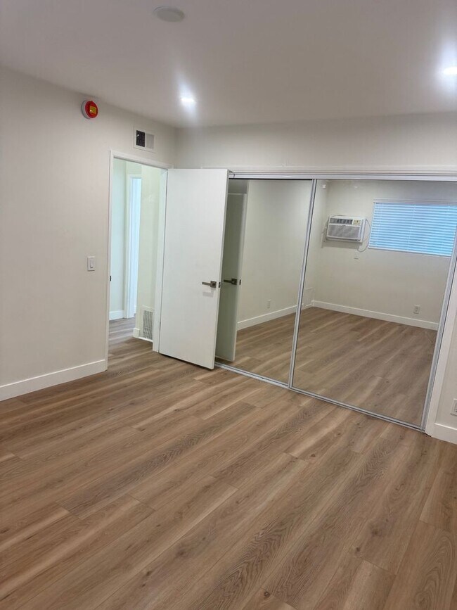 Building Photo - 618 Orlando Ave