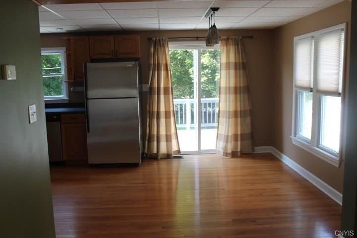 Building Photo - 375 Pawling St