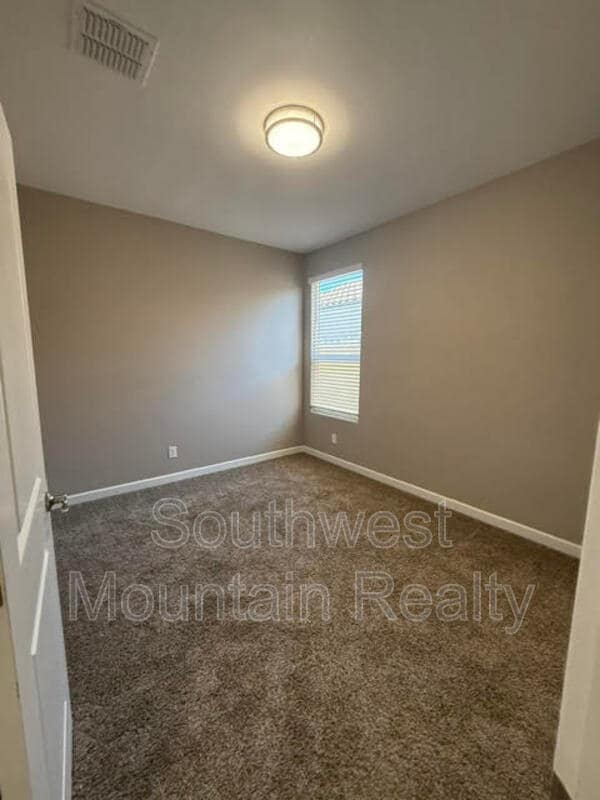 Building Photo - 2226 N Comiskey Dr