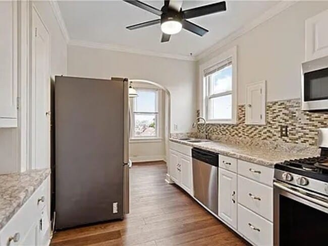 Building Photo - 239 The Blvd