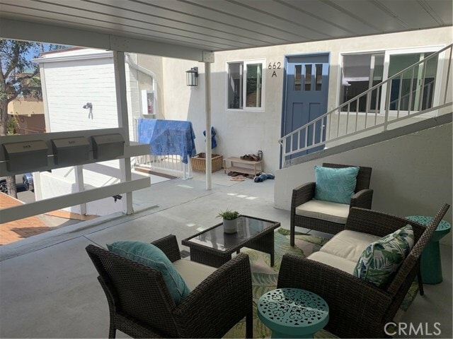 Building Photo - 662 S Coast Hwy