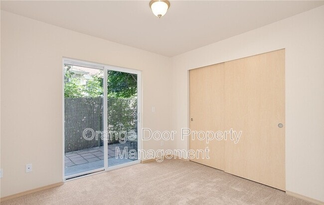 Building Photo - 2414 SW Holden St