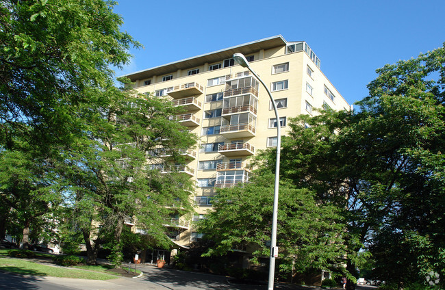 Building Photo - Imperial Gardens Apartments