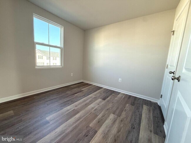 Building Photo - 63 Ogunquit Dr