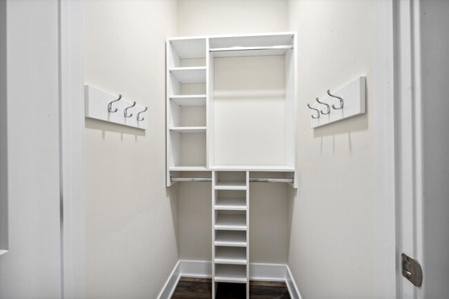 Building Photo - 1804 W Berks St