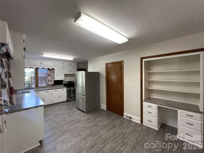 Building Photo - 6602 Allen Black Rd