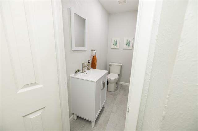 Building Photo - 2256 Big Bend Dr