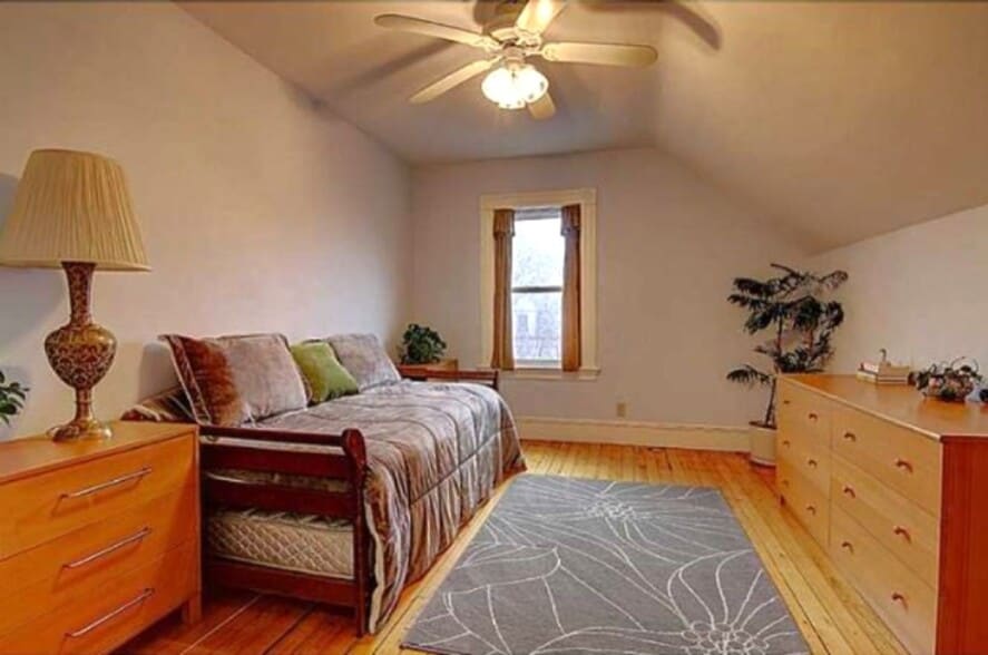 Building Photo - 84 Keene St