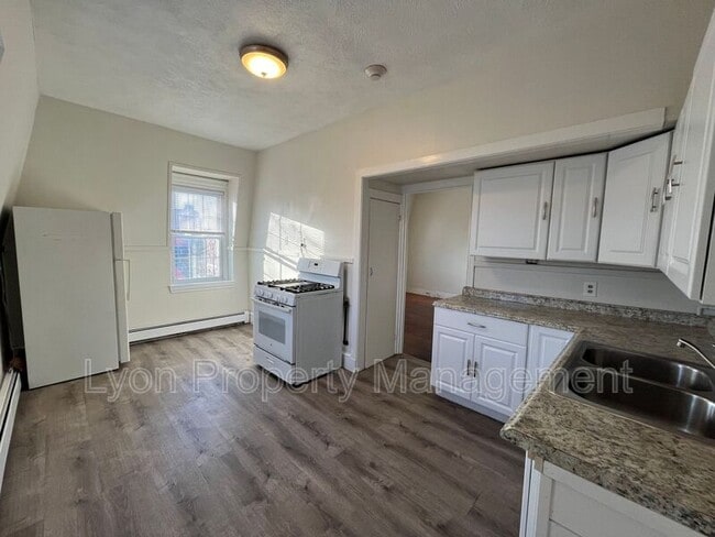 Building Photo - 189 Exchange St