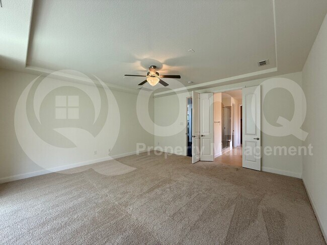 Building Photo - 1165 Clearwater Dr
