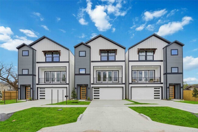 Building Photo - 2014 Yates St