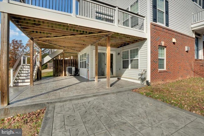 Building Photo - 41625 Broxbourne Terrace