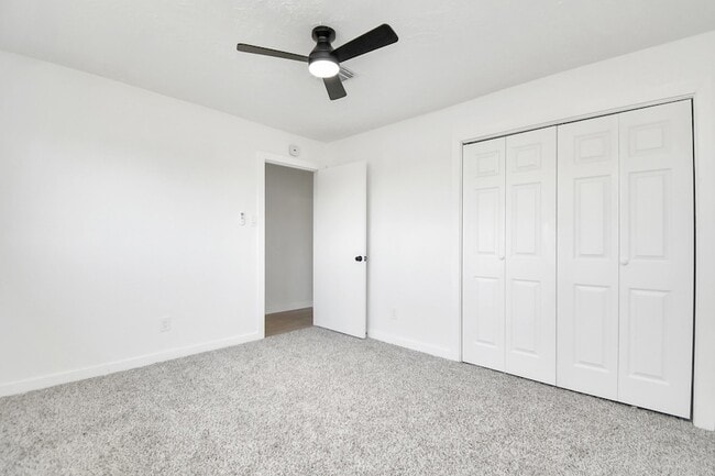 Building Photo - 9912 Cardinal St