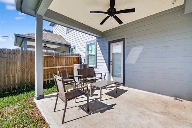 Building Photo - 10021 Alfred Ln