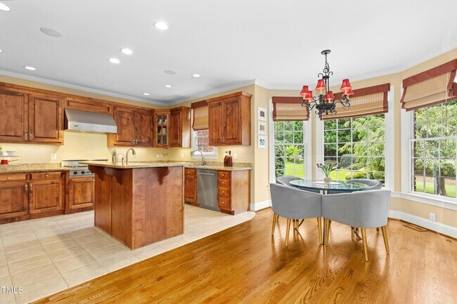 Building Photo - 2432 Baileys Landing Dr