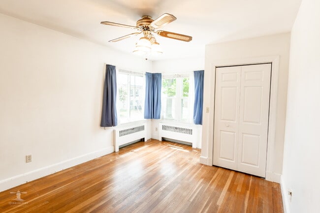 Building Photo - Charming 3BR South Portland Single-Family Home | Sunroom, Garage, Basement Storage & Spacious Yard