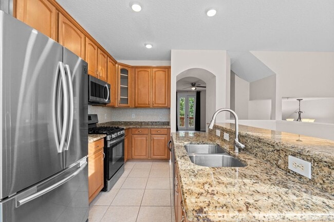 Building Photo - 3008 Bayshore Pointe Dr