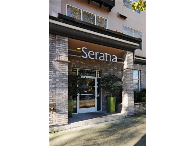 Main Entrance - 621 5th Ave N