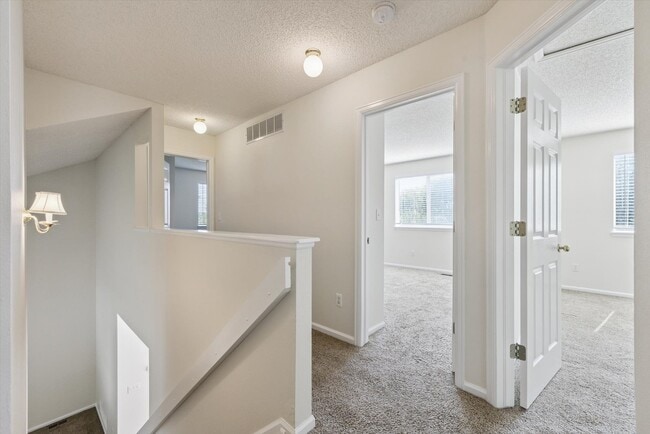 Building Photo - 4952 Tarcoola Ln