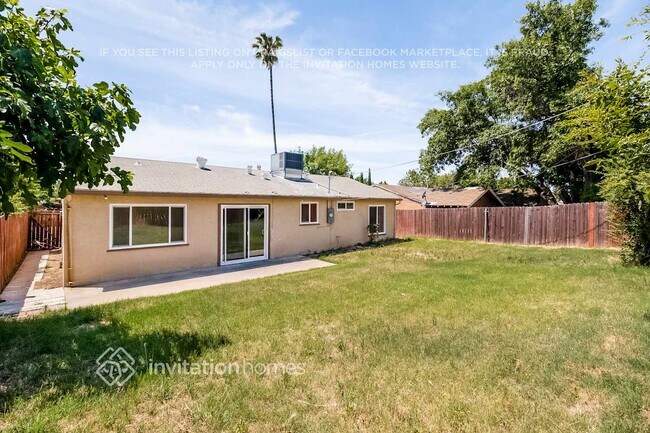 Building Photo - 6121 N Haven Dr
