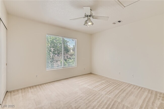 Building Photo - 2109 Club Meadows Dr