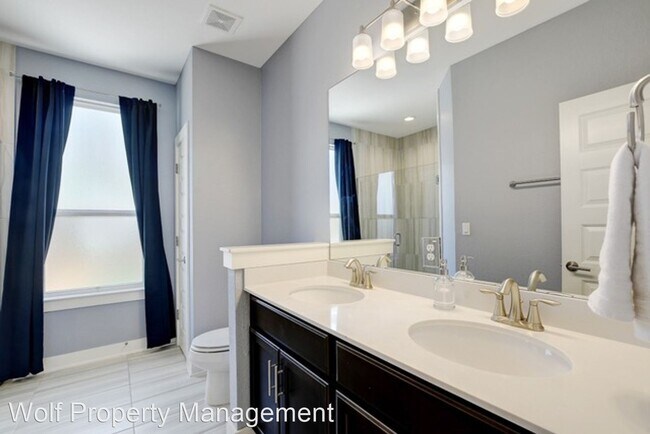 Building Photo - 3 br, 2 bath House - 1925 Sharper Mews  Un...