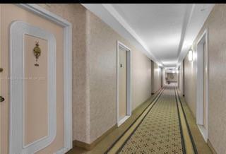 Building Photo - 2030 S Ocean Dr