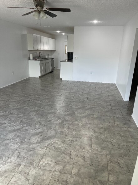 Building Photo - 292 Winter Ridge Blvd