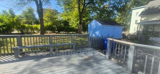 Building Photo - 274 Beech St