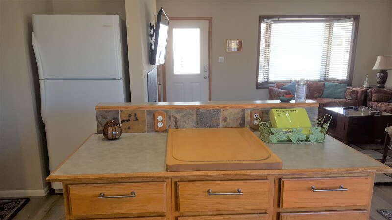 Building Photo - 3300 N Overland Trail