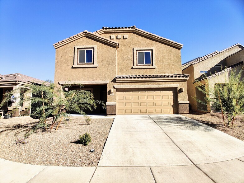 Primary Photo - 12071 E Becker Dr