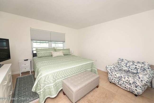 Building Photo - Furnished and Available April 6th 2026