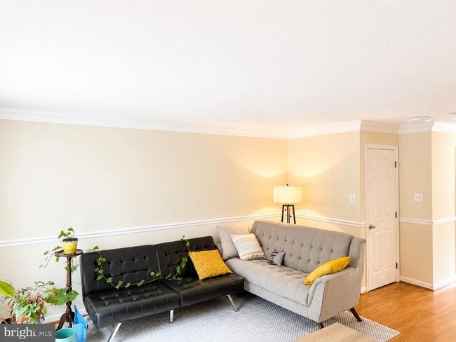 Building Photo - 5608 Gosling Ct