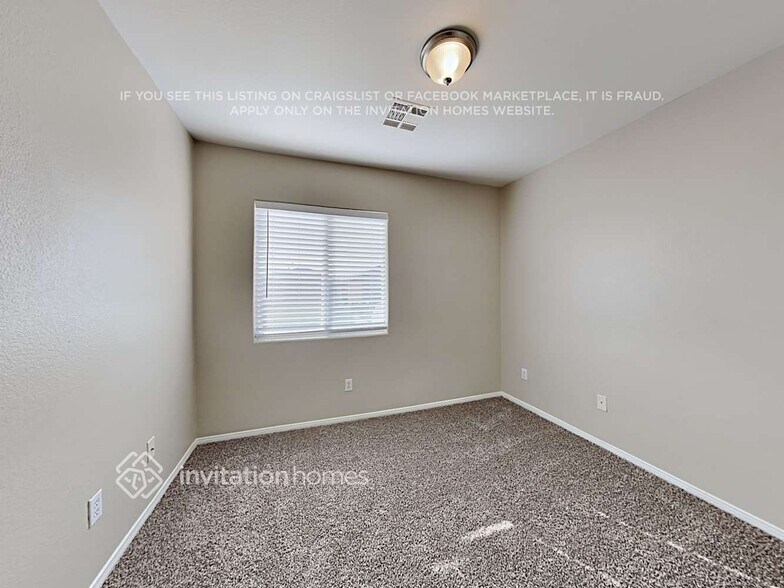Building Photo - 5213 Los Pinos St