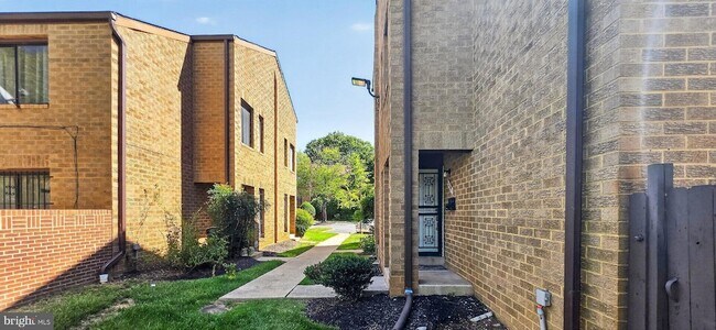 Building Photo - 3106 Berry Rd NE