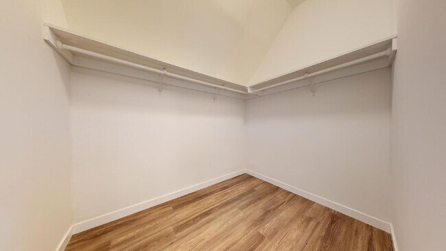 Building Photo - "Lake Street Victorian w/ Classic Charm & Modern Updates 3-Bed 2.5 Baths in one of SF's highly so...