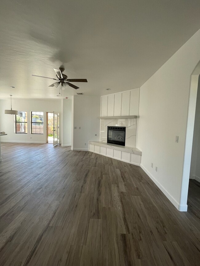 Building Photo - 3269 Orchid Way