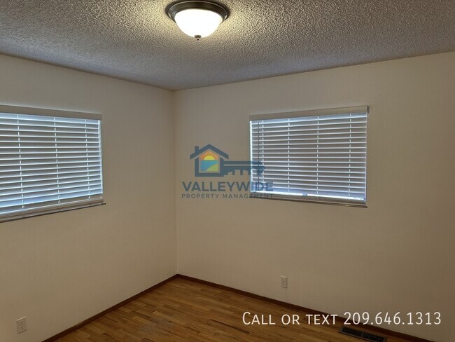 Building Photo - 2023 Moran Ave