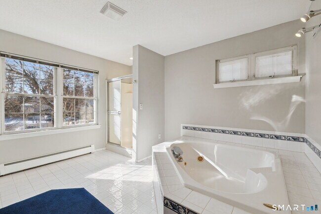 Building Photo - 65 Fitch Meadow Ln