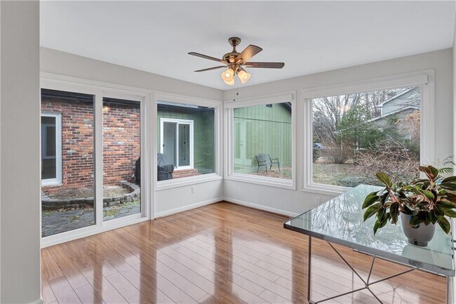 Building Photo - 5045 Chestnut Forest Ln