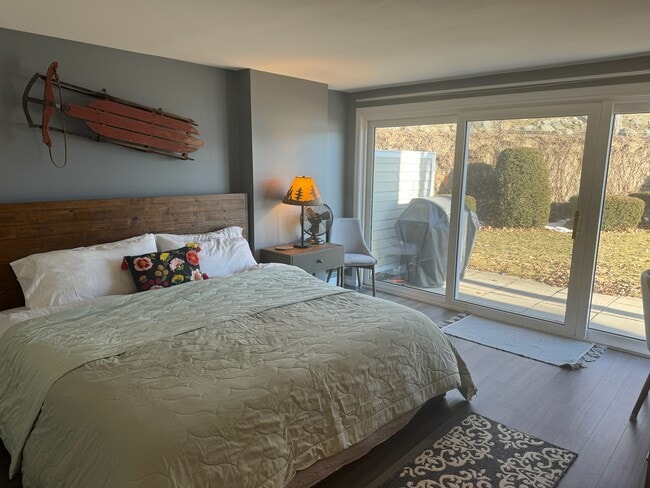 Building Photo - 23 Pleasant St