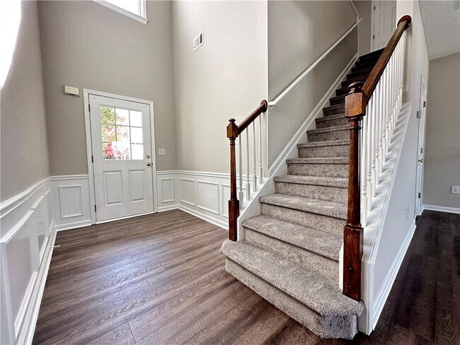 Building Photo - 3613 Gainesway Trace