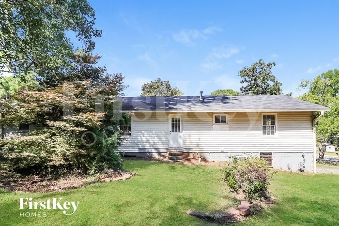 Building Photo - 4162 McClesky Dr