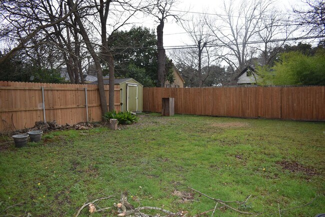 Building Photo - FULLY Renovated home in Historic Temple Neighborhood!