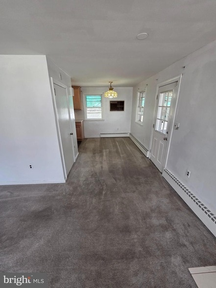 Building Photo - 926 Green Ln