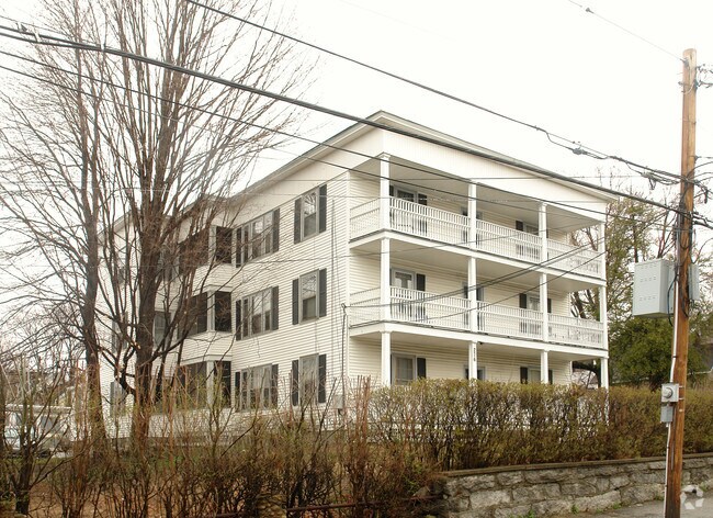 Building Photo - 276 Concord St