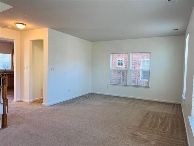 Building Photo - 1820 Rutgers Ln
